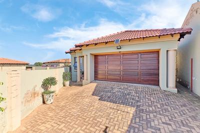 House For Sale in Quellerie Park, Krugersdorp