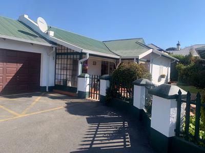 Townhouse For Sale in Krugersdorp North, Krugersdorp